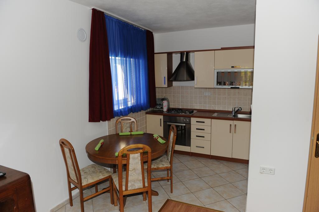 Dubrava  Apartment Matini Dvori מראה חיצוני תמונה